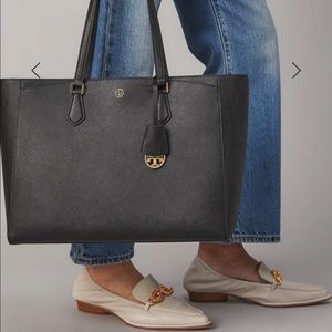 Tory Burch Robinson Tote Bag in Black